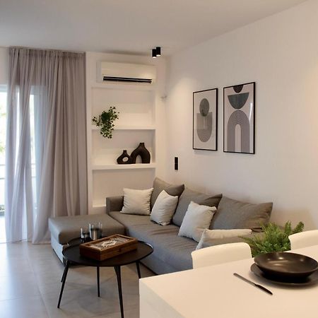 Seafront Apartment By C2C Architects Kalivia Thorikou Exterior photo